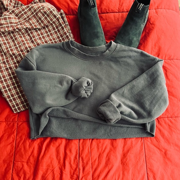 aerie Tops - AERIE oversized cropped sweatshirt